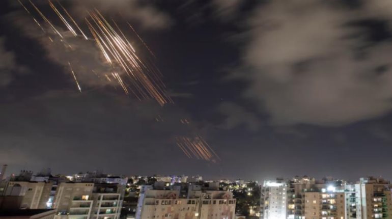 Teherán comienza 4ta fase de ataques; Israel "ya no será habitable", advierte militar iraní