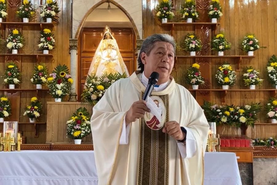 Exhorta padre Miguel Camacho a padres ser más amorosos y cercanos a sus hijos Exhorta padre Miguel Camacho a padres ser más amorosos y cercanos a sus hijos