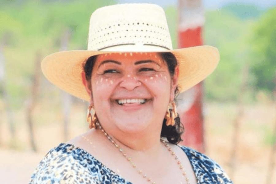 Asesinan a balazos a la alcaldesa de Tepalcatepec y su esposo en Michoacán Asesinan a balazos a la alcaldesa de Tepalcatepec y su esposo en Michoacán