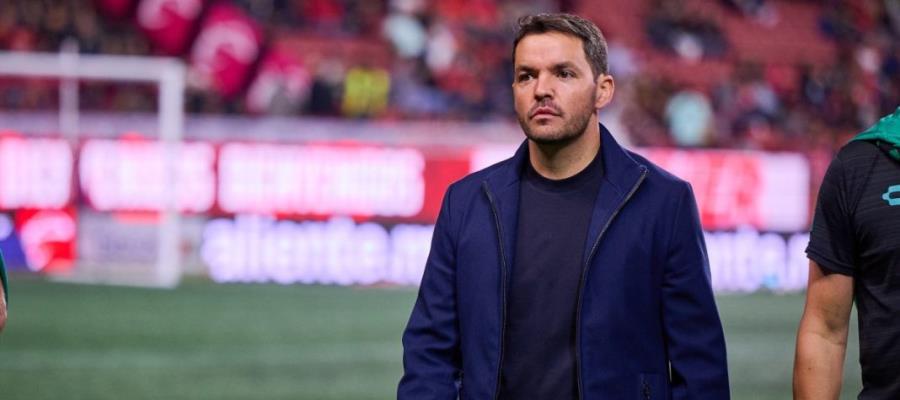 Presentan a Nicolás Larcamón como nuevo estratega de Cruz Azul Presentan a Nicolás Larcamón como nuevo estratega de Cruz Azul