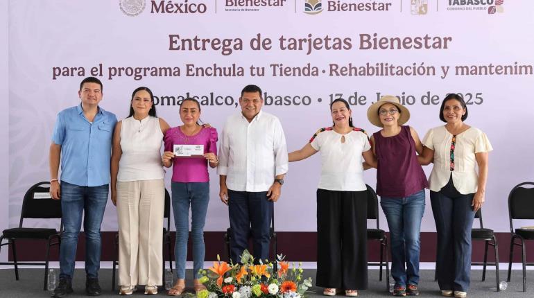 Entregan 11 mil 859 tarjetas de la pensión para personas con discapacidad en Tabasco