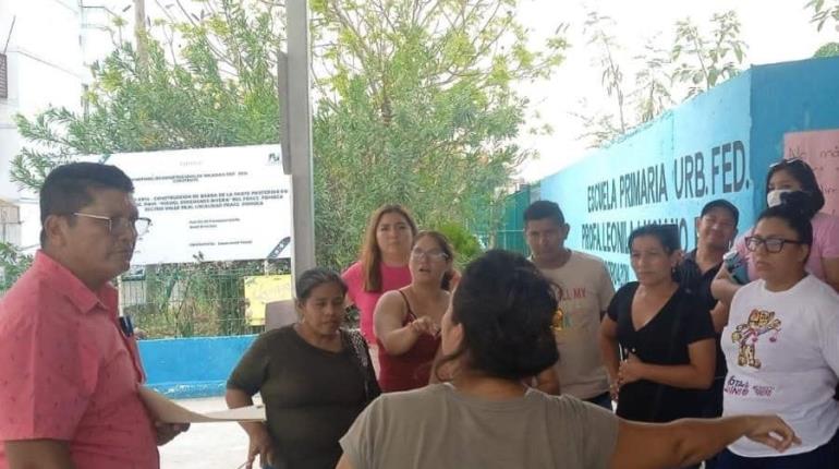 No logran acuerdo papás de primaria en Valle Real con Setab; se mantendrá cerrada