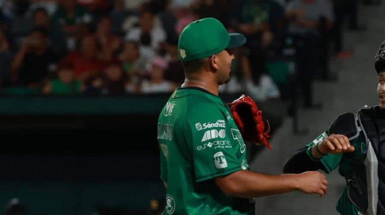 En el debut de Santana como manager, Olmecas le pega 11-2 a Durango