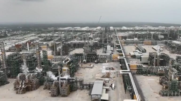 México depende poco del petróleo exterior porque Dos Bocas está casi al 100%: Sheinbaum