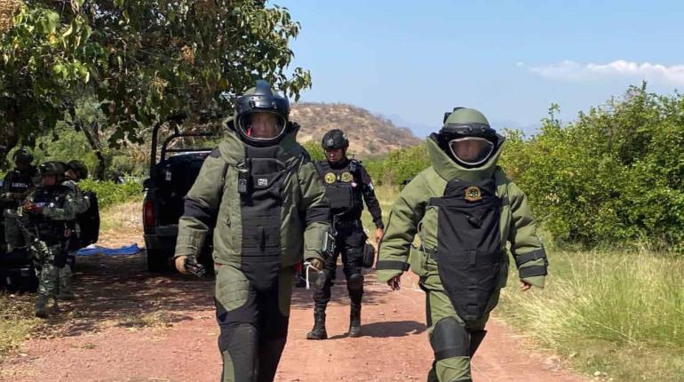 Desactiva GN 12 explosivos improvisados en Michoacán