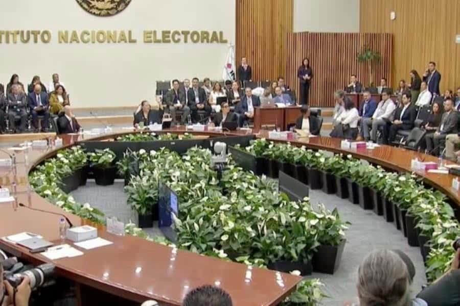 INE anula 37 triunfos de magistraturas por no tener promedio de 8 en licenciatura INE anula 37 triunfos de magistraturas por no tener promedio de 8 en licenciatura