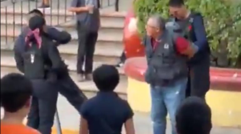 Alcalde morenista de Tequila, Jalisco, ordena detener a camarógrafo mientras cubría un operativo
