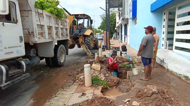"Brotan" fugas en el malecón de Villahermosa a un año de su inauguración