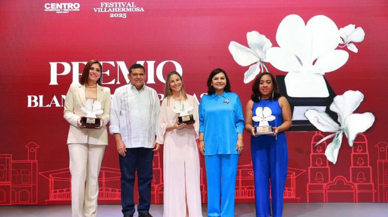Entregan premio "Blancas Mariposas" por primera vez a tres mujeres en su cuarta edición