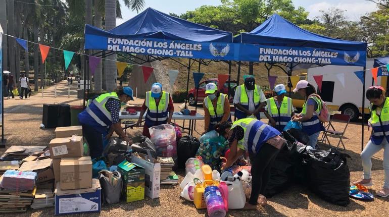 Fundación "Los Ángeles del Mago Chong-Tall" inicia campaña de reciclaje con causa