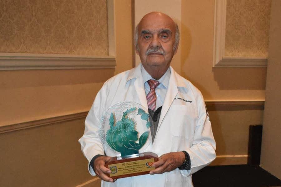 Fallece Eduardo Pedrero Bocanegra, el 2do médico titulado de Tabasco Fallece Eduardo Pedrero Bocanegra, el 2do médico titulado de Tabasco