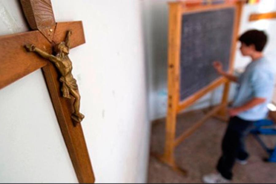 Texas exigirá a las escuelas públicas exponer los 10 mandamientos en las aulas