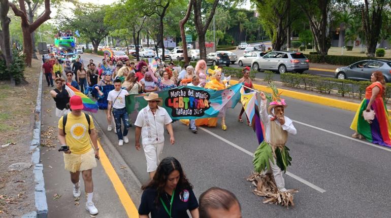 Realizan en Tabasco la Marcha del Orgullo LGBTTTIQ+