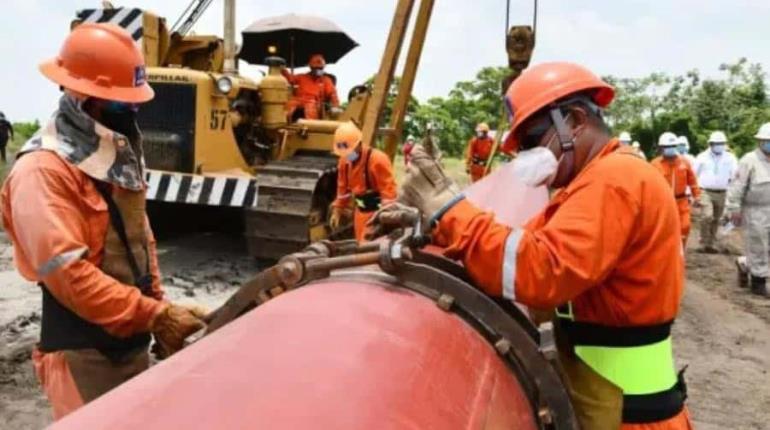 Pemex con tecnología obsoleta para detección de tomas clandestinas: CNDH