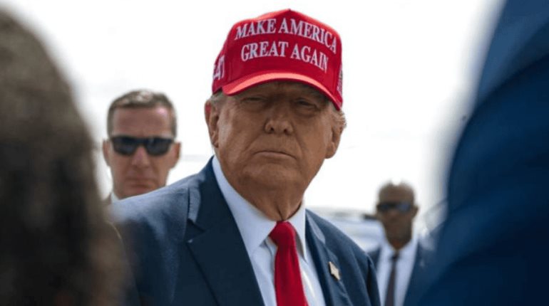 Trump sugiere un cambio de régimen en Irán