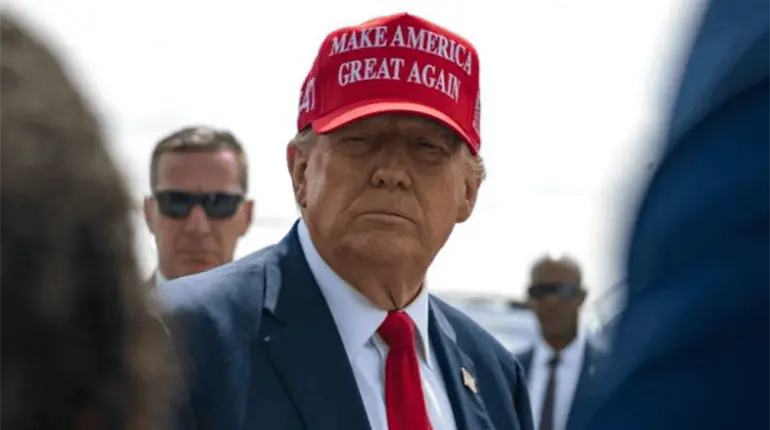 Trump sugiere un cambio de régimen en Irán