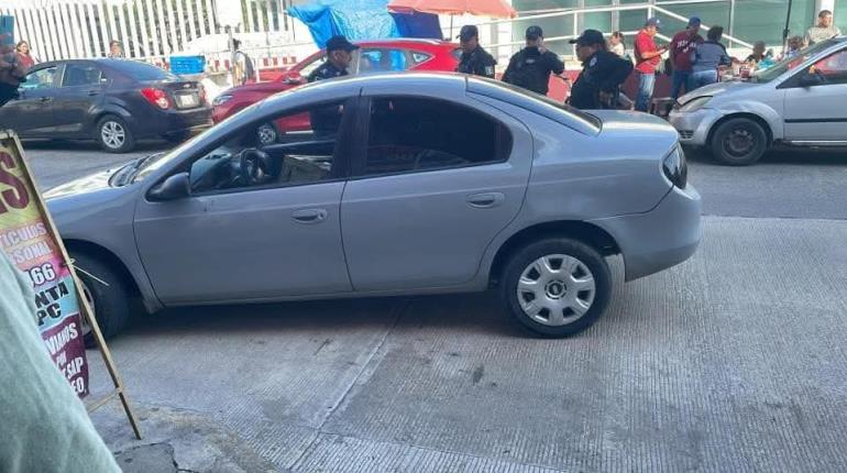 Detienen en Centro a 2 sujetos; les aseguran 9 monos araña, 1 arma de fuego y 2 vehículos