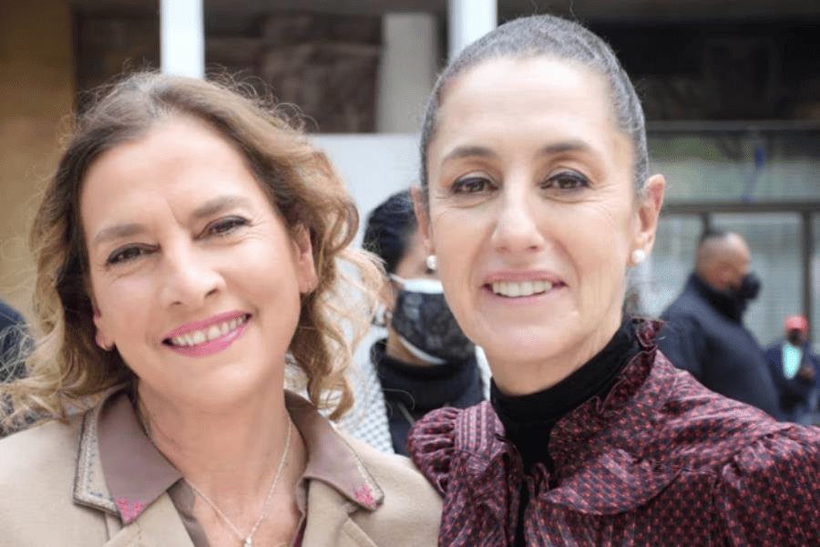 "La inteligencia que no le sobra": Esposa de AMLO felicita a Sheinbaum con controversial mensaje "La inteligencia que no le sobra": Esposa de AMLO felicita a Sheinbaum con controversial mensaje