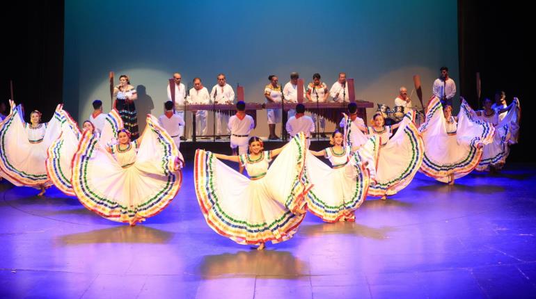 Con presentación de "Tabasco: Raíces y Tradiciones", concluyen 5 días de Festival Villahermosa 2025