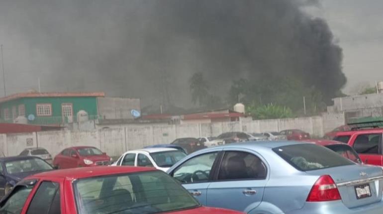 Se registra intenso incendio en los límites de Centro con Cunduacán