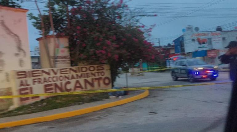 Dejan cuerpo frente a fraccionamiento en Cárdenas