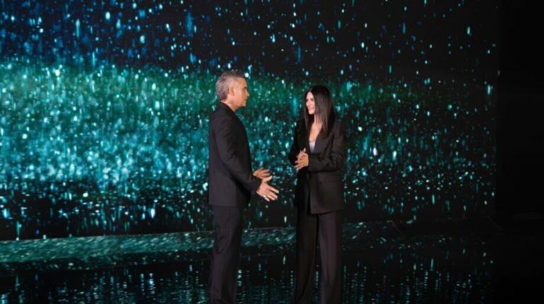 Laura Pausini y Robbie Williams unen voces para el himno oficial de la FIFA