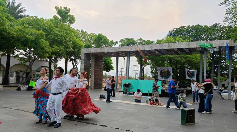 Convocan a valla humana alrededor del Parque Museo La Venta