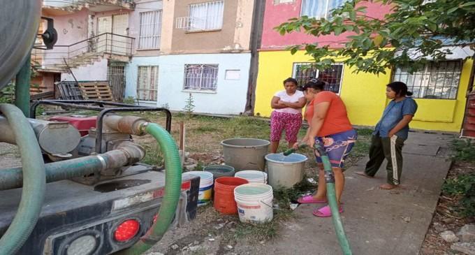 Pipas de CEAS han distribuido más de 17 millones de litros de agua en diferentes municipios Pipas de CEAS han distribuido más de 17 millones de litros de agua en diferentes municipios