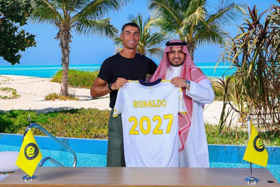 ¡Oficial! Cristiano Ronaldo renueva con Al-Nassr hasta 2027 ¡Oficial! Cristiano Ronaldo renueva con Al-Nassr hasta 2027
