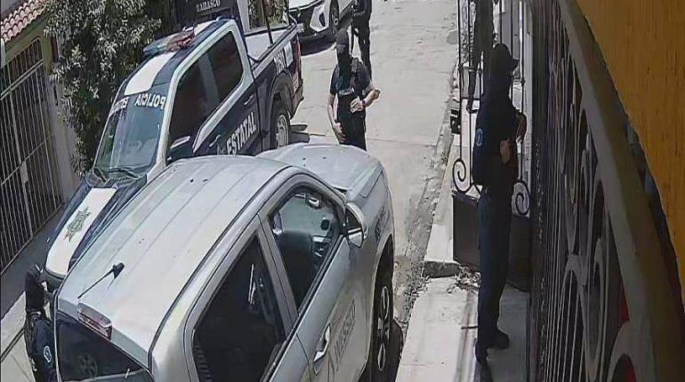 Asegura FIRT Olmeca 2 camionetas con reporte de robo durante cateo en Fraccionamiento Carrizal