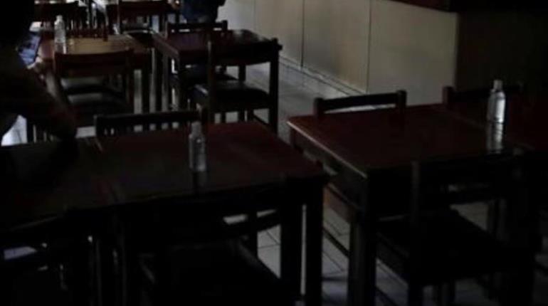 Pegan apagones a restaurantes; las pérdidas de hasta 50 mil pesos por día
