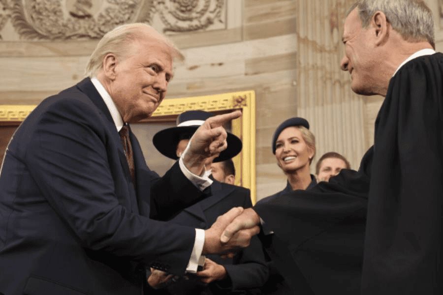 Celebra Trump fallo de Corte Suprema donde podrá negar ciudadanía a hijos de migrantes Celebra Trump fallo de Corte Suprema donde podrá negar ciudadanía a hijos de migrantes
