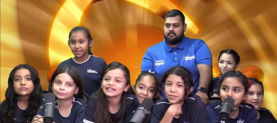 El equipo sub-11 femenil del Colegio Champal son campeonas estatales del Futbolito Bimbo