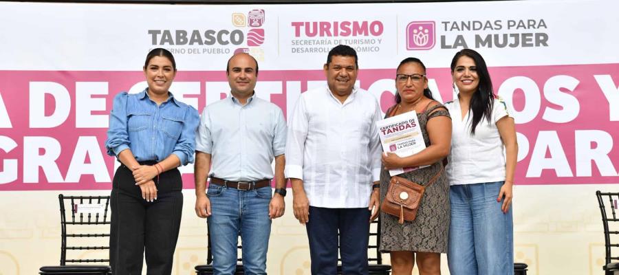 May anuncia que el próximo año se duplicará la inversión de Tandas para la Mujer