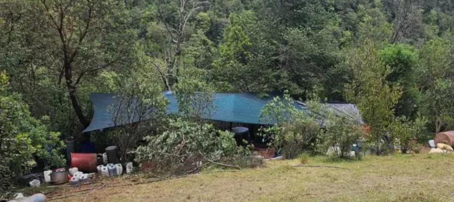Fuerzas federales destruyen narcolaboratorio en Edomex Fuerzas federales destruyen narcolaboratorio en Edomex