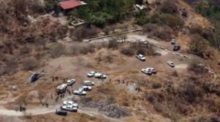 Recuperan 169 bolsas con restos de 34 personas enterradas en fosa clandestina en Jalisco