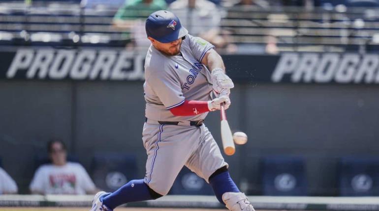 Alejandro Kirk, finalista para cátcher titular de Liga Americana en el Juego de Estrellas de MLB