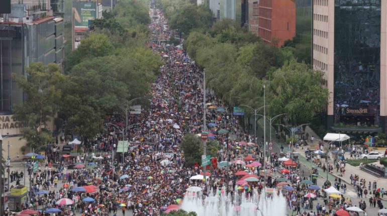 Asisten más de 250 mil personas a Marcha del Orgullo LGBTIQ+ en CDMX