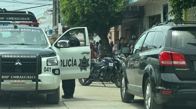 Lo balean al interior de taller de motos en Comalcalco