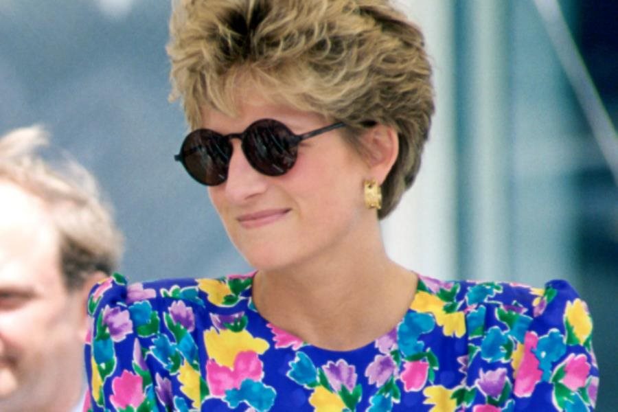 Vestido solidario de la princesa Diana, es subastado en 520 mil dólares Vestido solidario de la princesa Diana, es subastado en 520 mil dólares