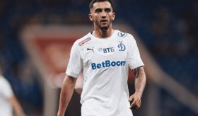 Operan con éxito a Luis Chávez, tras rotura del ligamento cruzado anterior