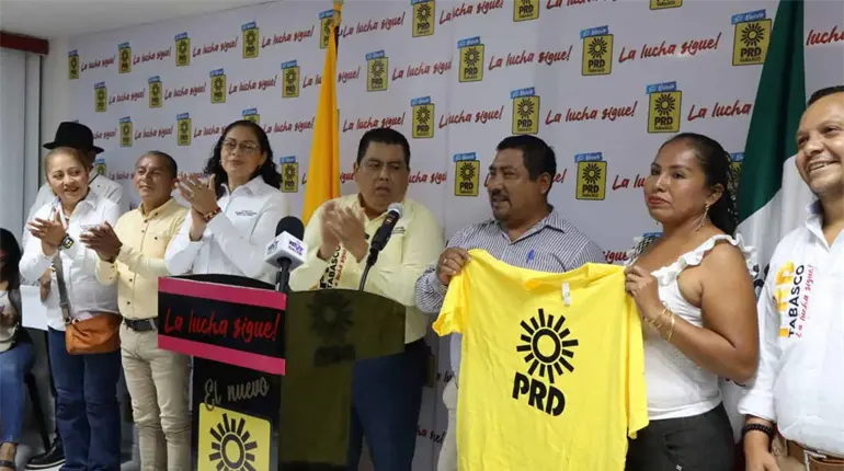 Suma PRD líderes de Morena y MC en Tacotalpa