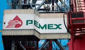 Sheinbaum llama a proveedores de Pemex a no caer con coyotes