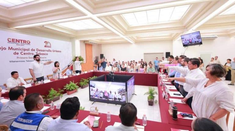Sesiona Consejo Municipal de Desarrollo de Centro y presentan instrumentos claves para el municipio
