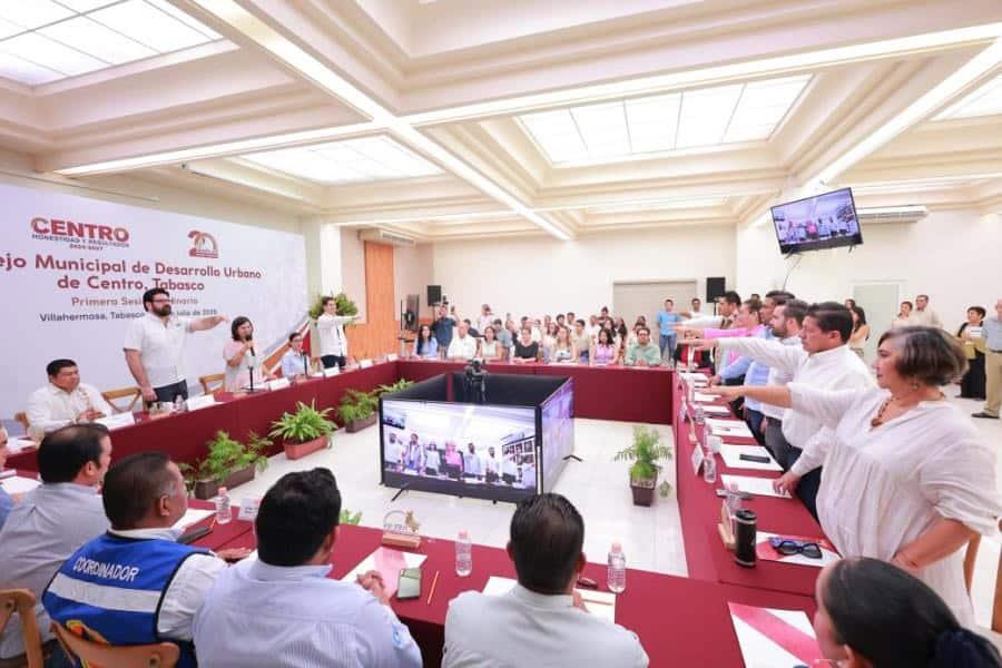 Sesiona Consejo Municipal de Desarrollo de Centro y presentan instrumentos claves para el municipio Sesiona Consejo Municipal de Desarrollo de Centro y presentan instrumentos claves para el municipio