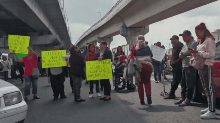 Tras manifestaciones, IMSS-Bienestar en Puebla se compromete a restablecer servicio de hemodiálisis