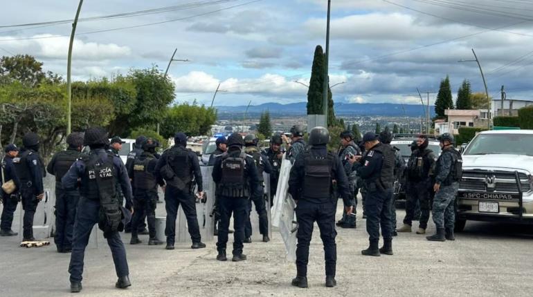 Aseguran a 7 policías municipales en Chiapas, por vender drogas