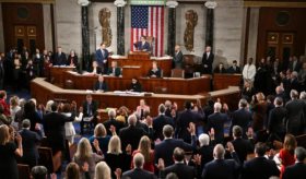 Aprueba Congreso de EE. UU. proyecto fiscal de Trump