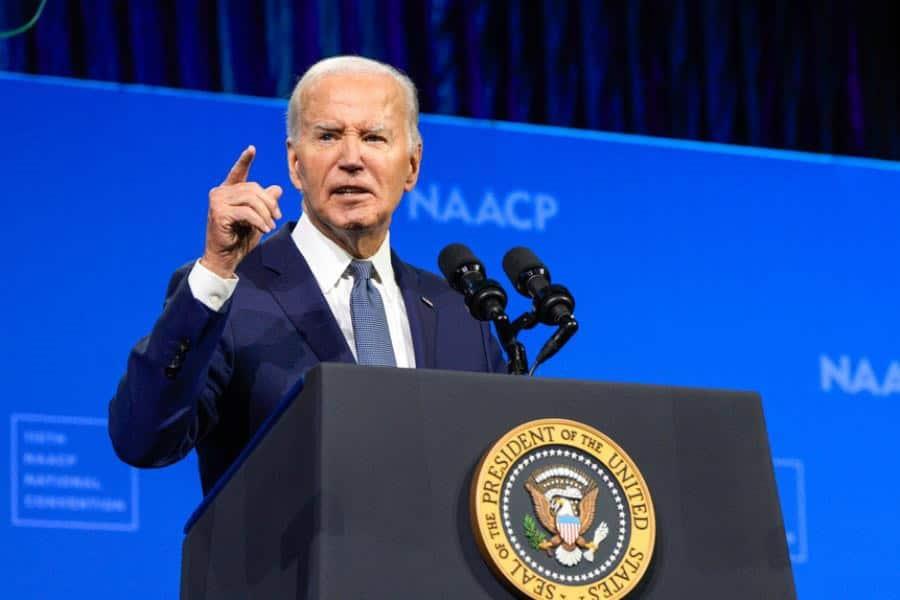Biden califica como "imprudente y cruel" nueva ley fiscal de Trump Biden califica como "imprudente y cruel" nueva ley fiscal de Trump