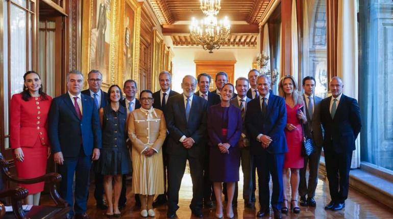 Sheinbaum y empresarios acuerdan acelerar acciones para cumplir metas del Plan México